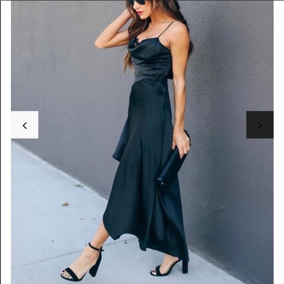 💥CLEARANCE Slip Dress - Picture 2 of 12